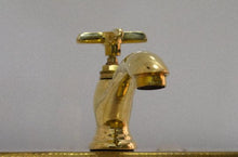 Load image into Gallery viewer, Single Hole Brass Bathroom Faucet - Brass Single Hole Bathroom Faucet
